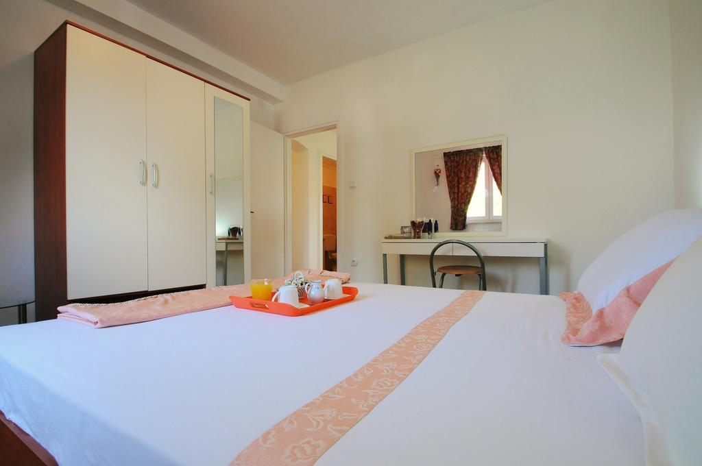 Adriana Holiday Apartment Labin  Zimmer foto